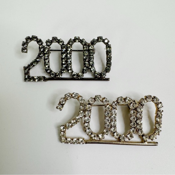 Millennium Rhinestone 2000 Pins Bundle - Picture 7 of 7